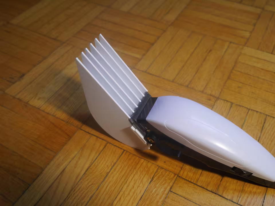 Clipper guard.